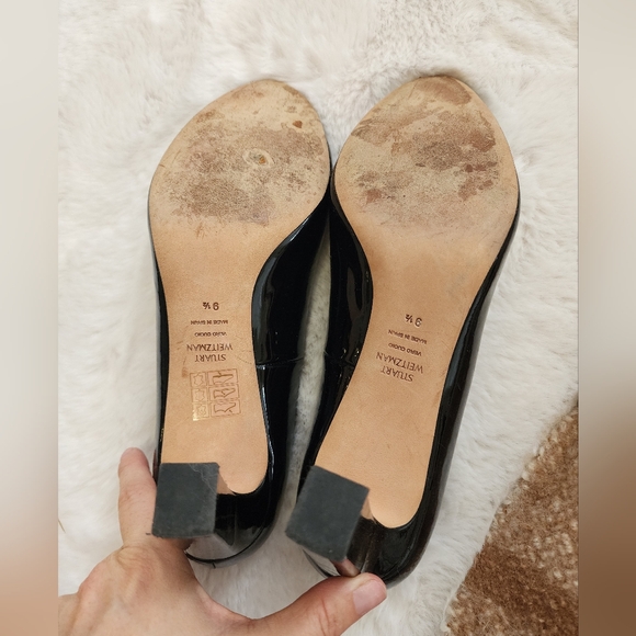 Stuart Weitzman Clasic Black Patent Pumps - Picture 7 of 9